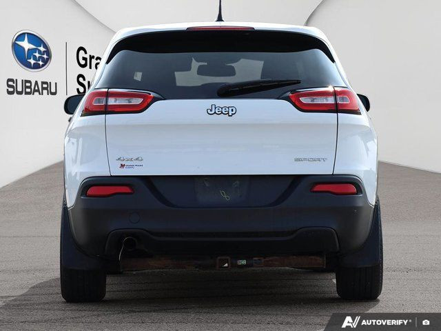 2014 Jeep Cherokee Sport in Cars & Trucks in Grande Prairie - Image 4