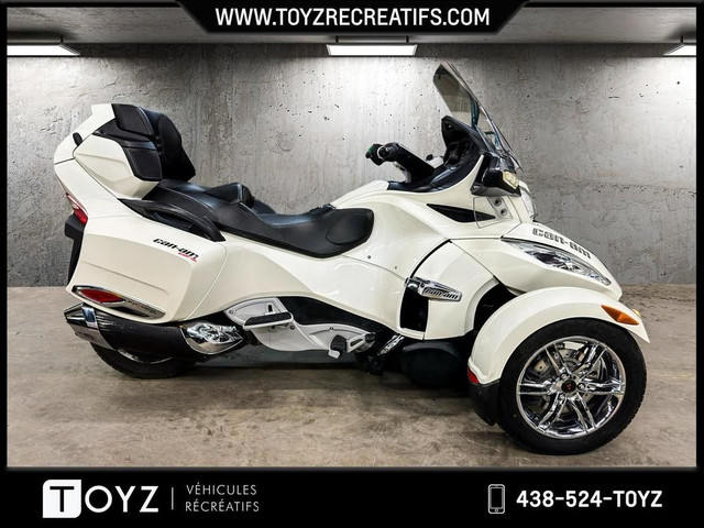 2012 Can-Am SPYDER RT LIMITED LTD SE5 BAS MILLAGE ! in Street, Cruisers & Choppers in Laval / North Shore