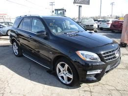 2012 MERCEDES BENZ ML550 4X4 V8 NAV LEATHER SUNROOF REAR CAMERA in Cars & Trucks in City of Montréal