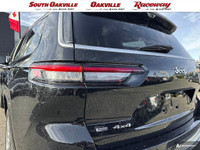 BLACK EXTERIOR, BLACK INTERIOR, HEATED LEATHER SEATS, HEATED STEERING WHEEL, VENTED LEATHER SEATS, M... (image 7)