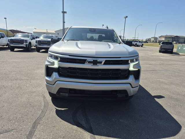 2022 Chevrolet SILVERADO CREW RST 4WD in Cars & Trucks in Red Deer - Image 4