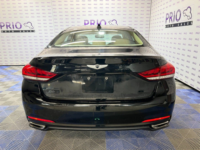 2015 Hyundai Genesis Sedan in Cars & Trucks in Ottawa - Image 4
