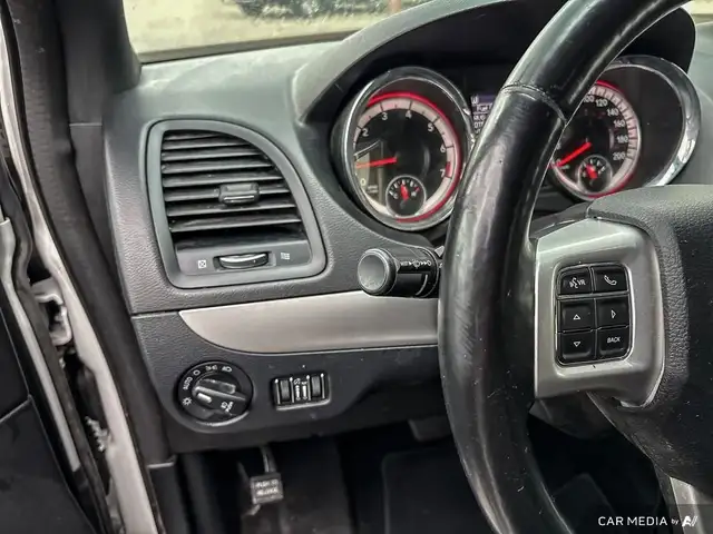 2019 Dodge Grand Caravan GT LEATHER | HEATED SEATS | HEATED S... in Cars & Trucks in London - Image 18