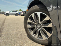 This 2024 Honda Odyssey EX-L minivan offers exceptional versatility and family-friendly features. Bo... (image 9)