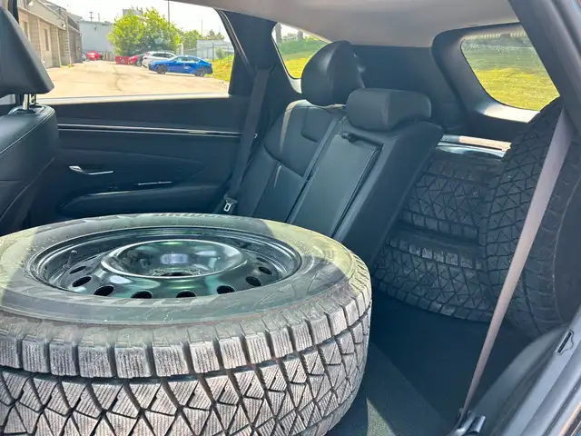 2022 Hyundai Tucson Preferred w/Trend Package LOW KMS| ONE OW... in Cars & Trucks in Markham / York Region - Image 14