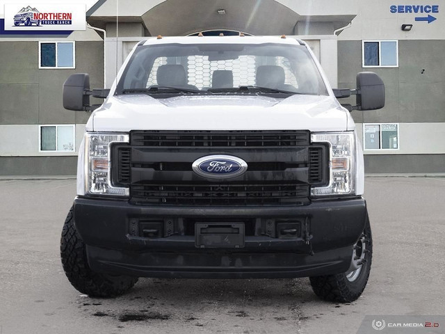 2019 Ford F-350 Chassis XL REGULAR CAB 4X4 FLAT DECK in Cars & Trucks in Edmonton - Image 2