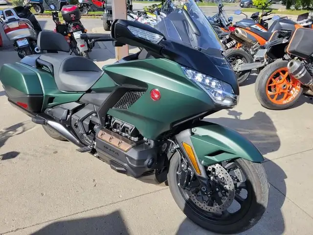 2024 Honda Gold Wing in Sport Touring in Ottawa - Image 9