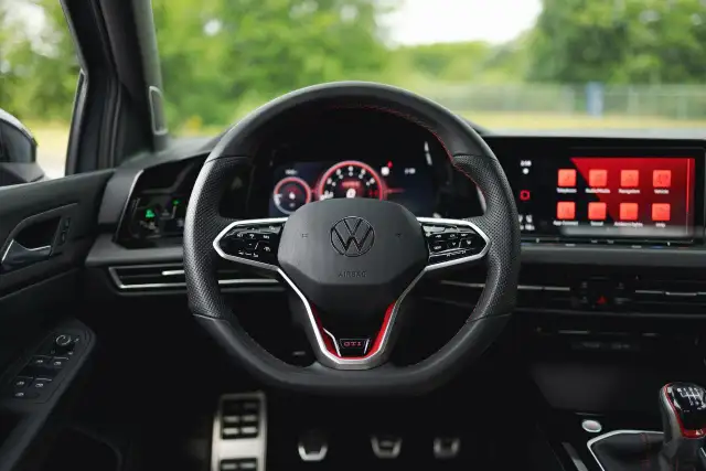 2024 Volkswagen Golf GTI dans Autos et camions dans Delta/Surrey/Langley - Image 11