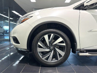 The 2017 Nissan Murano Platinum stands out with its robust 3.5L engine and all-wheel drive capabilit... (image 5)