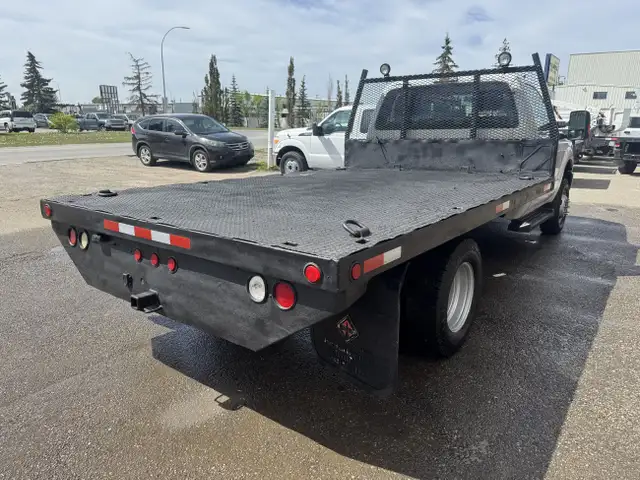 2014 Ford F-350 DRW 4X4 FLAT BED 63838166044801124
