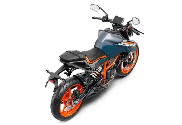 2025 KTM 390 DUKE in Sport Bikes in Laval / North Shore - Image 7