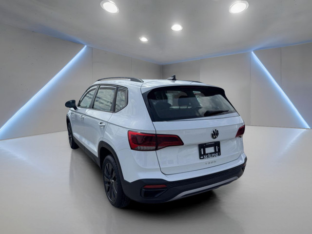 2022 Volkswagen Taos Trendline in Cars & Trucks in Markham / York Region - Image 3