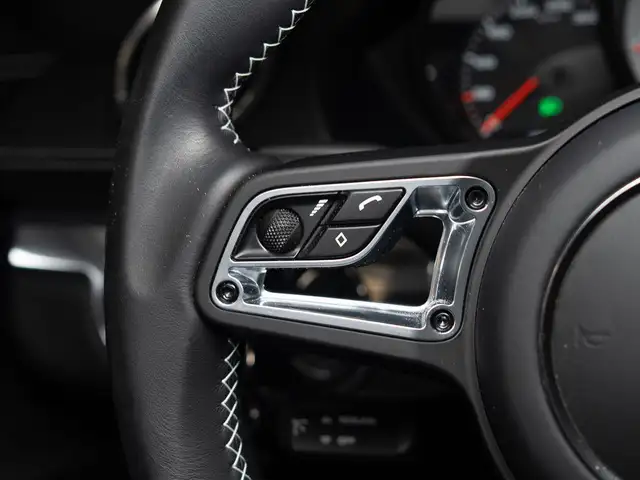 2024 Porsche 718 Cayman S | PREMIUM PKG | MANUAL | 20 IN WHEELS in Cars & Trucks in Mississauga / Peel Region - Image 14