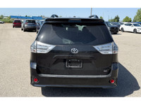 2017 Toyota Sienna SE 8 Passenger | FWD | CD Player | AM/FM Radio | Value Pricing ONE OWNER, **MARKE... (image 6)