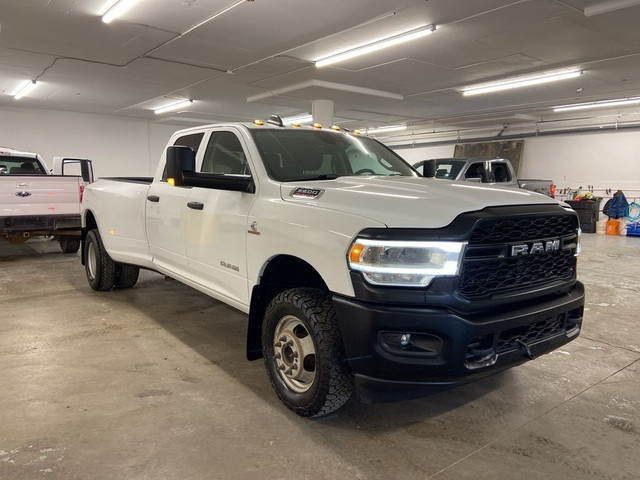 2019 Ram 3500 Tradesman AISIN TRANSMISSION 8' Box 5TH WHEEL PREP in Cars & Trucks in Calgary - Image 3
