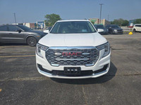 Experience the commanding presence and refined comfort of this 2024 GMC Terrain Denali. Boasting a p... (image 1)