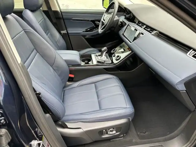 2021 Land Rover Range Rover Evoque P250 1 Owner Clean Carfax Pan in Cars & Trucks in Mississauga / Peel Region - Image 11