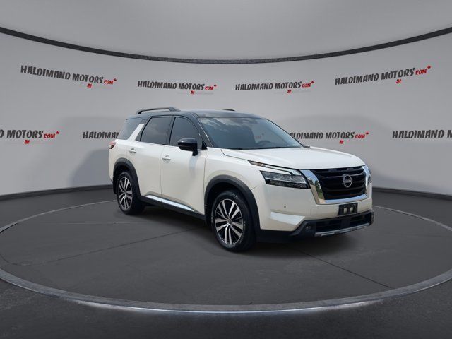 2024 Nissan Pathfinder Platinum in Cars & Trucks in Hamilton - Image 2