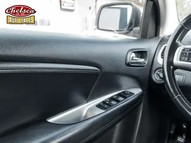 2015 Dodge Journey in Cars & Trucks in London - Image 10