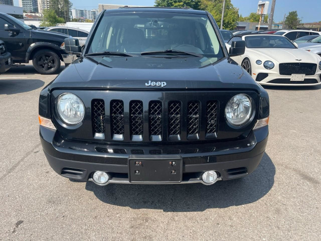 2016 Jeep Patriot Sport/North 2016 Jeep patriot high altitude... in Cars & Trucks in City of Toronto - Image 2