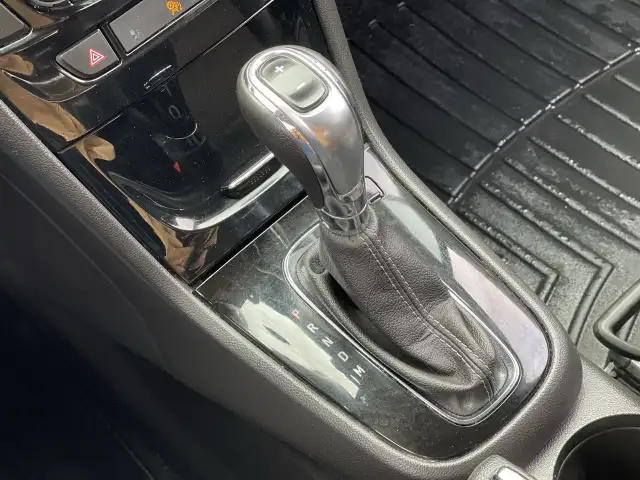 2018 Buick Encore Preferred Awd 4X4 / Carplay et Android / Camer in Cars & Trucks in City of Montréal - Image 28