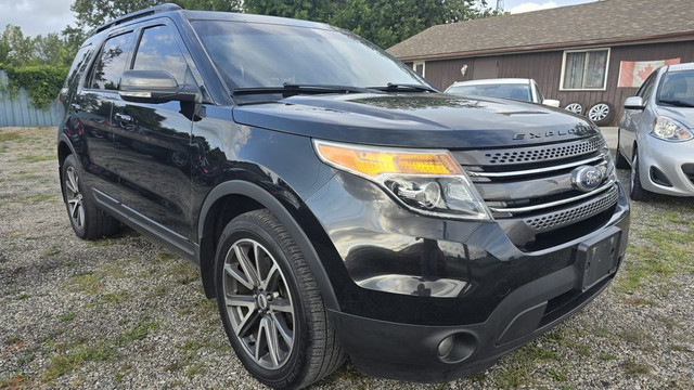 2015 Ford Explorer XLT in Cars & Trucks in London - Image 3