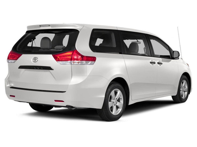 2014 Toyota Sienna XLE 7 Passenger INCOMING | ACCIDENT FREE |... in Cars & Trucks in City of Toronto - Image 3