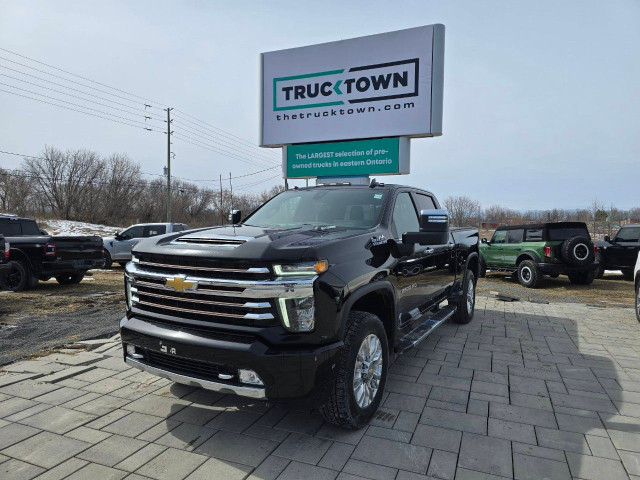 2023 Chevrolet Silverado 2500HD in Cars & Trucks in Ottawa