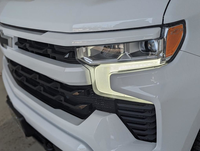 2024 Chevrolet Silverado 1500 RST in Cars & Trucks in Barrie - Image 3