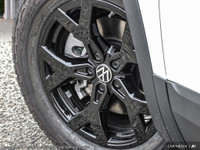 AMVIC-licensed business 2025 Volkswagen Atlas Peak Edition 4Motion Redefining Family Travel! Introdu... (image 7)