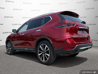 Snag a steal on this 2018 Nissan Rogue before someone else takes it home. Spacious yet easy-moving,... (image 3)