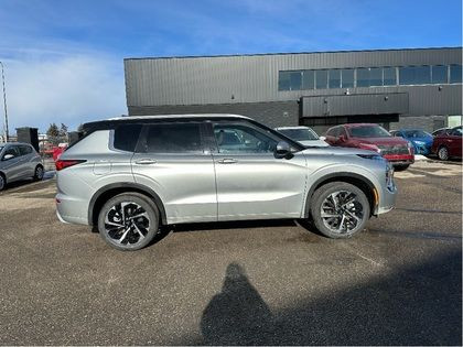 2024 Mitsubishi Outlander GT Premium in Cars & Trucks in Calgary - Image 4