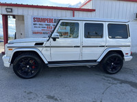 This 2017 Mercedes-Benz G550 4MATIC is a full-size luxury SUV that combines rugged, go-anywhere capa... (image 4)