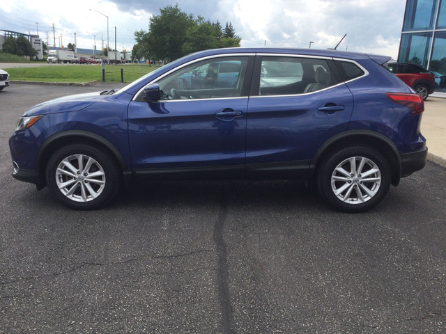 2018 Nissan Qashqai SV SV -AWD, Moonroof, Alloys, Heated SW/S... in Cars & Trucks in Oakville / Halton Region - Image 2