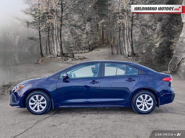 2022 Toyota Corolla LE in Cars & Trucks in Hamilton - Image 2