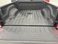 ENGINE: 6.4L V8 HEMI HD (STD),Four Wheel Drive,Tow Hitch,Power Steering,ABS,4-Wheel Disc Brakes,Brak... (image 9)