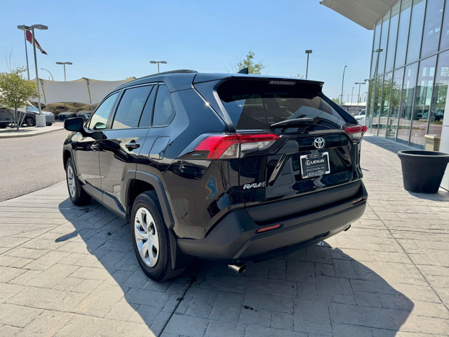 2021 Toyota RAV4 LE LE / ZERO ACCIDENTS / FWD / PREMIUM SOUND in Cars & Trucks in Calgary - Image 2