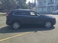 2015 Jeep Cherokee Loaded Price $10999 175000 KM ON or QC Safety Included Warranty Included Carfax I... (image 6)