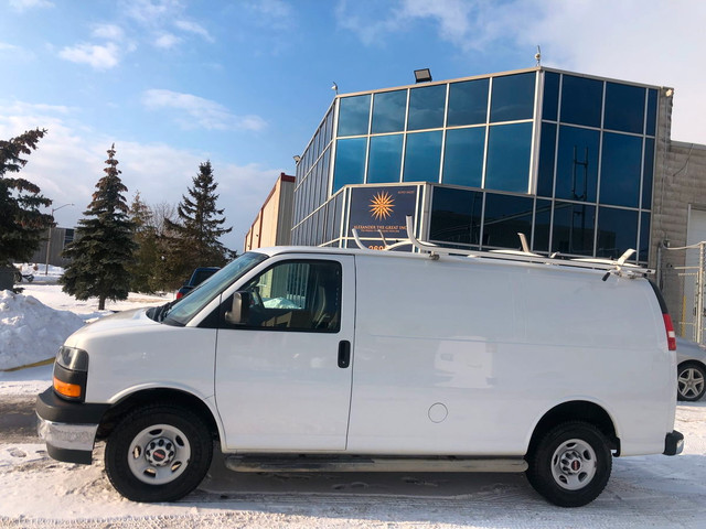 2018 GMC Savana G2500 in Cars & Trucks in Oakville / Halton Region - Image 2