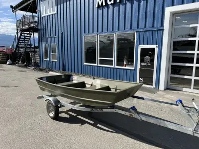 The Lund 1040 Jon Boat is a compact, versatile aluminum fishing boat designed for durability and fun...