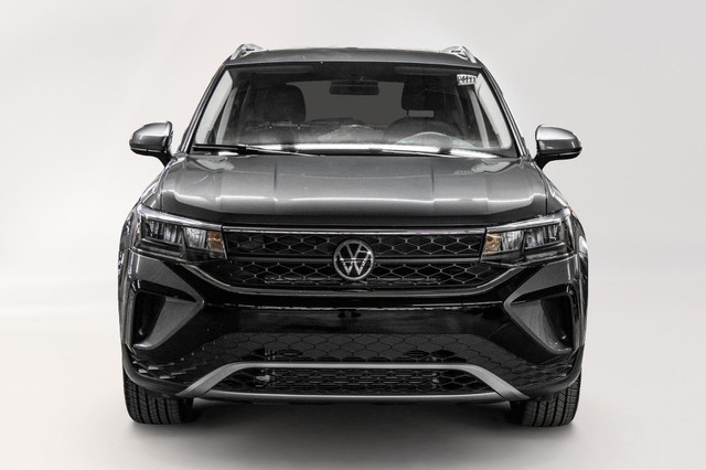 2022 Volkswagen Taos Comfortline 1.5T 7sp at DSG w/ Tip 4M Toit  in Cars & Trucks in City of Montréal - Image 2