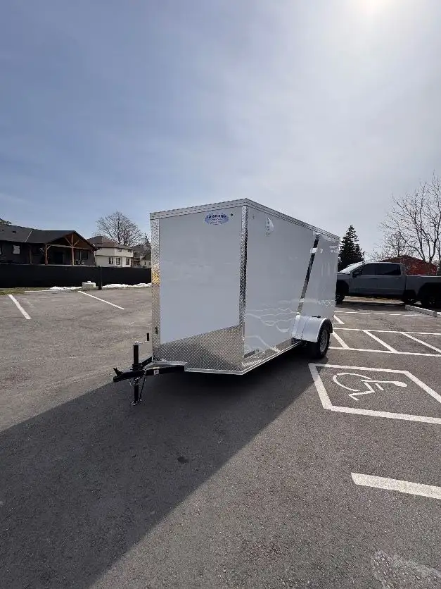 6x12 Single Axle 6.6 INT Enclosed Cargo Trailer in Cargo & Utility Trailers in Brantford - Image 4