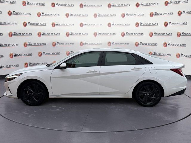2021 Hyundai ELANTRA PREFERRED in Cars & Trucks in Calgary - Image 2