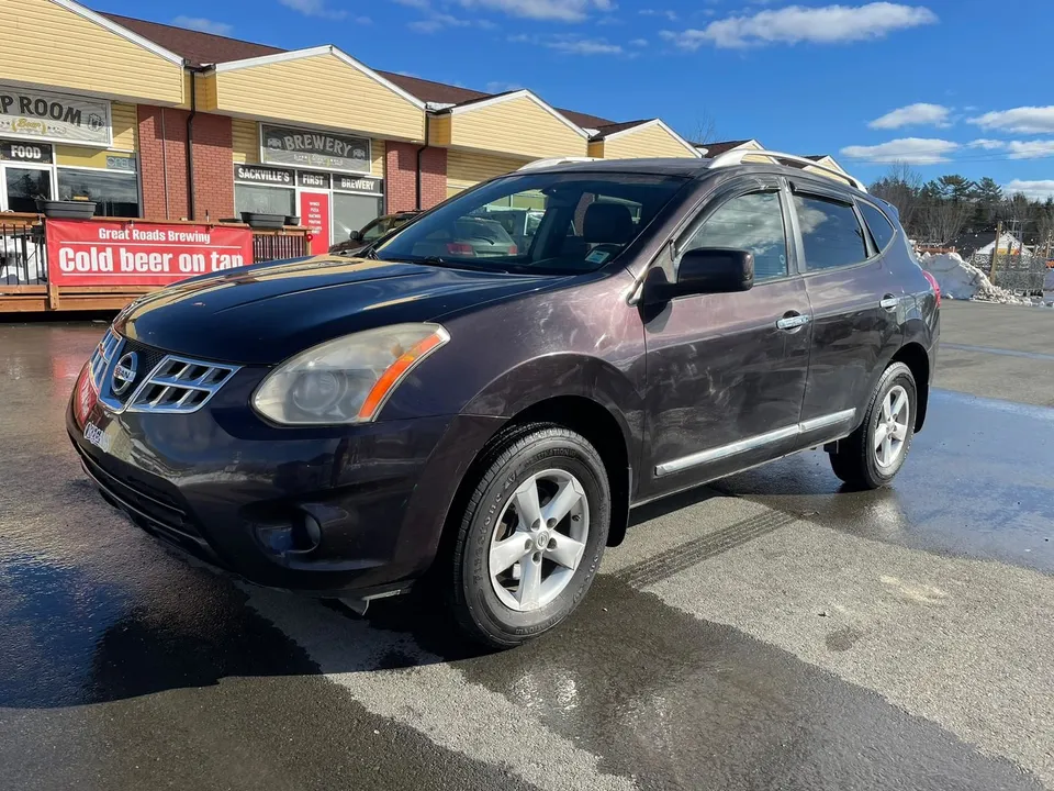 2013 Nissan Rogue S 2.5L AWD | Leather | Sunroof | Bluetooth