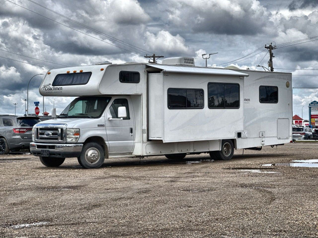 2008 Ford Econoline Commercial Cutaway in Cars & Trucks in Edmonton