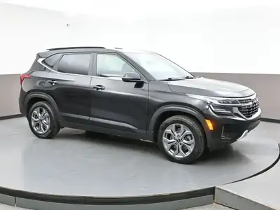 The 2024 Kia Seltos EX is a stylish and versatile compact SUV that offers a perfect balance of perfo...