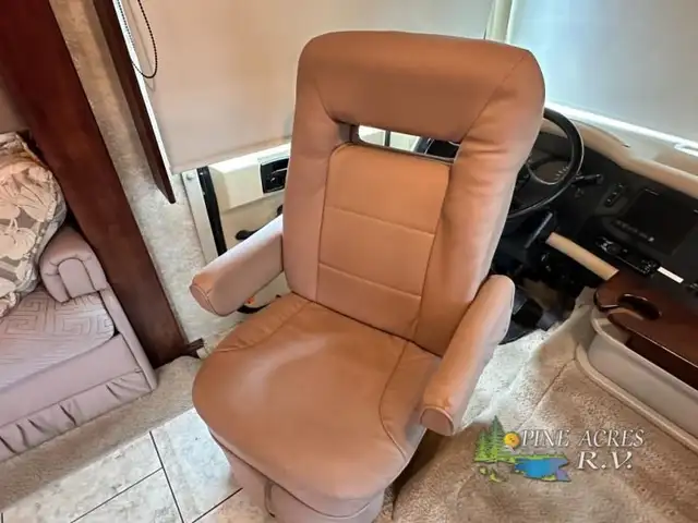 2011 Tiffin Motorhomes Open Road Allegro 32CA 53K Milles Best Pr in RVs & Motorhomes in Moncton - Image 12