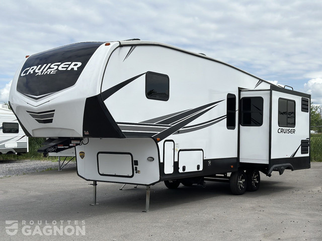 2022 Cruiser Aire 27 MK Fifth Wheel in Travel Trailers & Campers in Laval / North Shore - Image 2