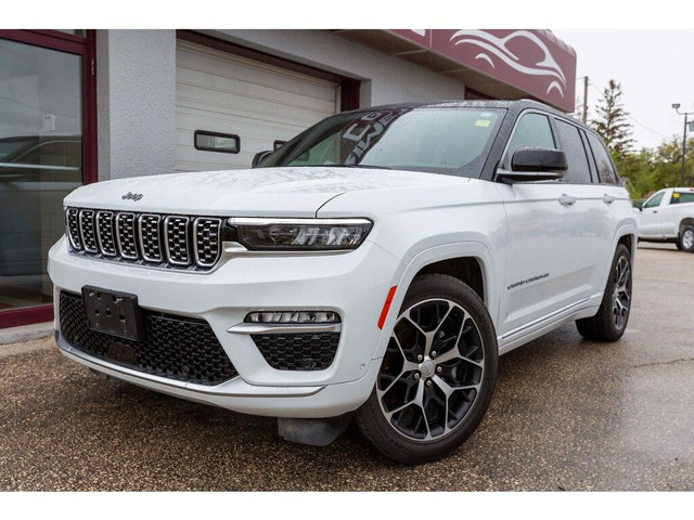  2023 Jeep Grand Cherokee Summit Reserve 4x4 in Cars & Trucks in Winnipeg - Image 2