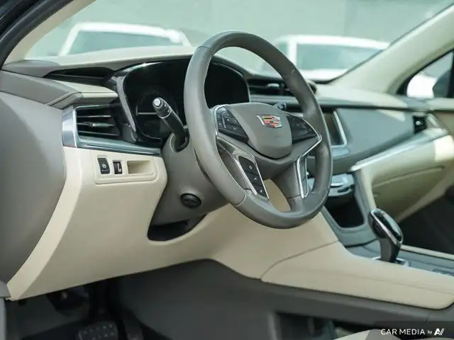 2019 Cadillac XT5 Luxury AWD | AWD | Navigation | Wireless in Cars & Trucks in Windsor Region - Image 17